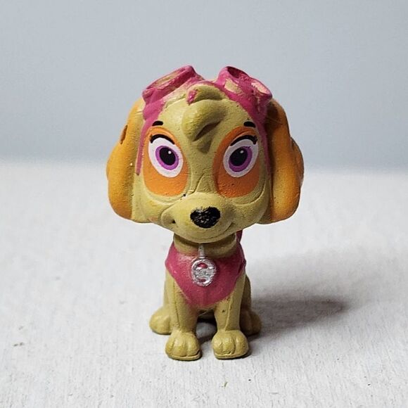 Paw Patrol Mini PVC Figure Skye (A) - Picture 1 of 6